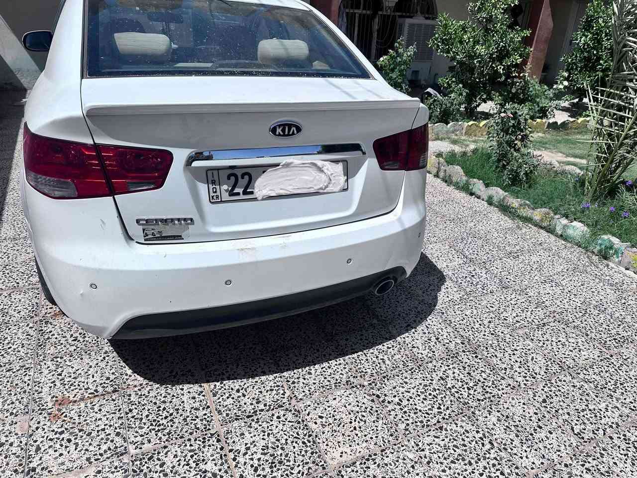 السلام عليكم كيا سيراتو موديل 2012  رقم اربيل الجديد بأسمي فول مواصفات بصمه تحكم جهتين+ اشاير بالمري المري شفط+ شاشة وكامرة +حساسات خلفيه + كير 6 نمر
 السيارة كفاله عامه فقط صبغ شبر بالجملغ الخلف السائق  السعر( 115 )وبيه مجال بسيط 
مكان السيارة صلاح الدين قضاء الدور التواصل خاص


**إذا كنت صاحب هذا الإعلان وتريد حذفه لأي سبب، رجاءا أرسل رسالة إلى الدعم الفني**