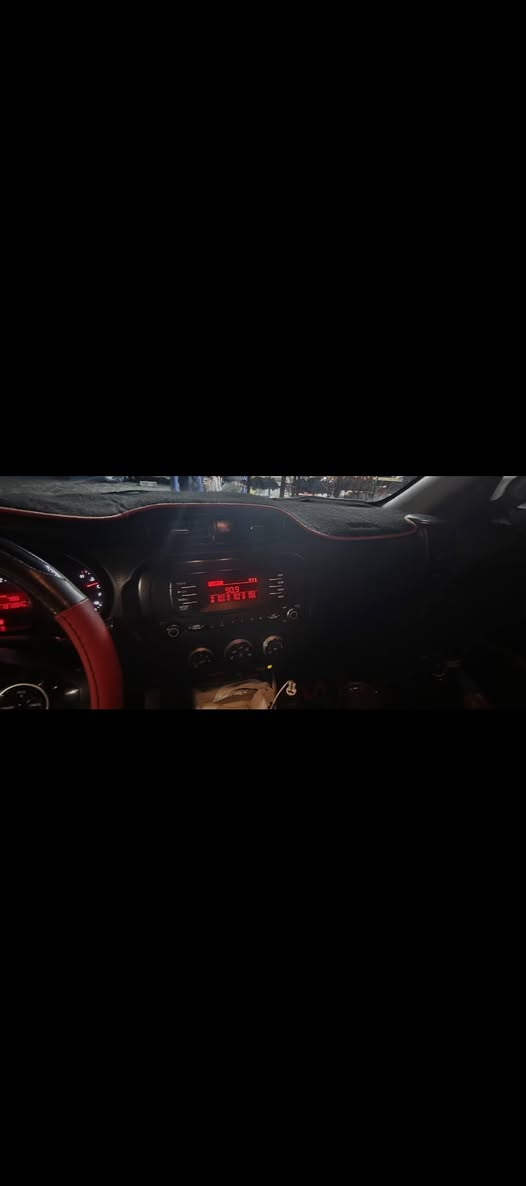 السلام عليكم ... يا الله كيا صول وارد أمريكي موديل 2015 مكينه 1600 حادثهه من أمريكا تحت قبق  و شويه من ذيل باب الصندوق و بالعراق صبغ باب الصدر إلي امأشر علي بسبب البطش و بخه كد شبر بالبنيد السياره بدون أيرباك بأسمي رقم أنكليزي بغداد السعر 95 للاستفسار *********** يوجد واتساب
