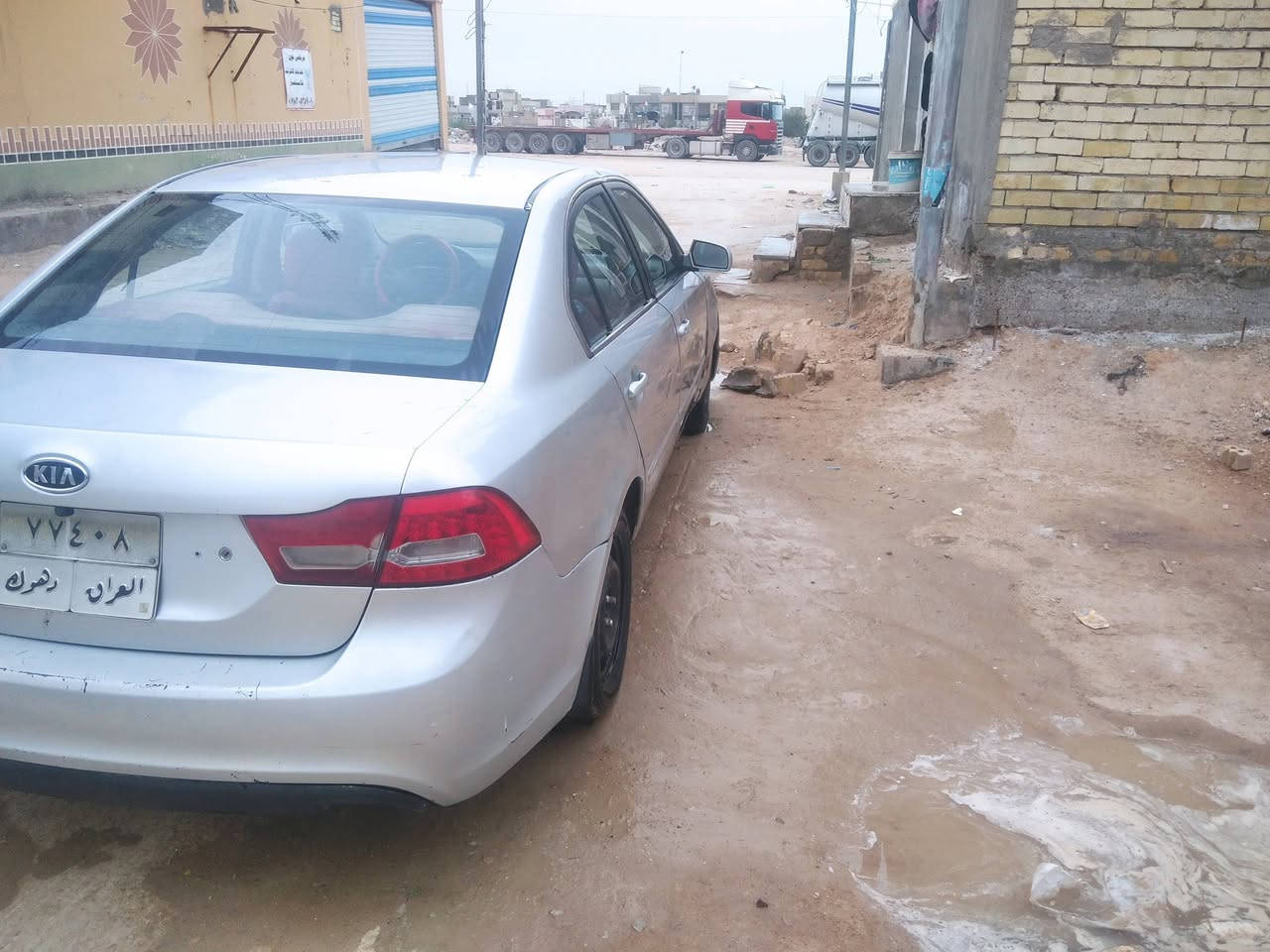 كيا لوتزي 2010 رقم دهوك بيه باب وجاملغ تبديل وجاملغ بيه ضربه مصبوغه احزام سنويه صاقطه باقي التفاصيل اتصل على الرقم *********** رايده 80 ورقه
