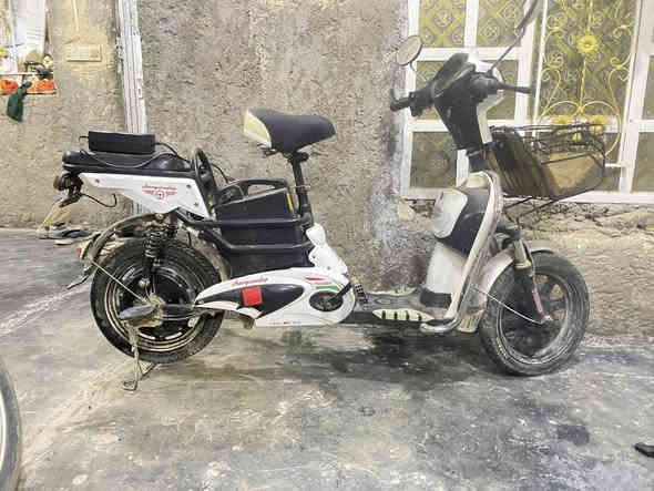 السلام عليكم ورحمة الله وبركاته موطور شحن خمسه باتري موطور شغال بس يرادله جوب خلفي فقط مكاني حديثه قرية الوس الك الفحص سعره ٣٠٠ بي مجال *********** الخاص مفتوح و متواجد ع رقم واتساب و تصال
