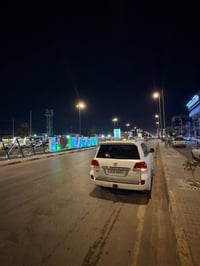 لاندكروزر • ٢٠١١ • كفاله عامه