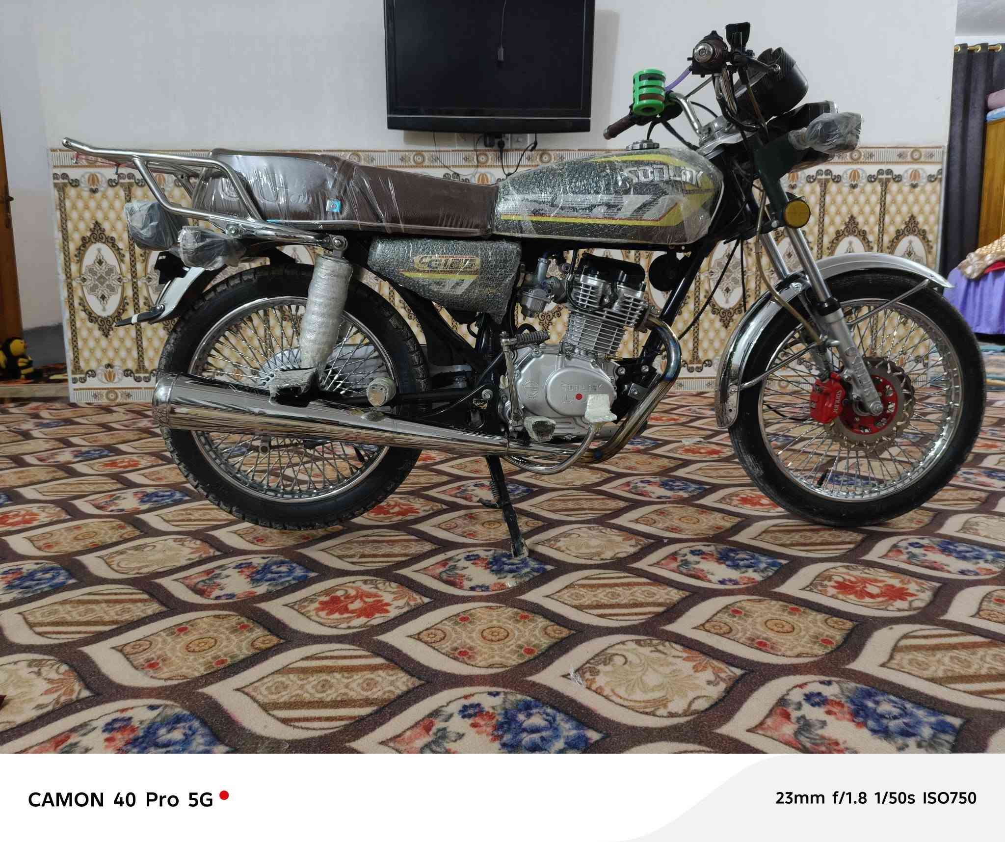 يالله سلام وعليكم تايكر للبيع باب اول نضافه فول مكفوله كهربائيات كله شغاله شلعه ومعدل اوراق اصوليه السعر 675 وبيه مجال قليل الاتصال *********** موديل 2024
