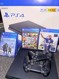 بلايستيشن 4 • استعمال شهر • مع جوستك وأقراص