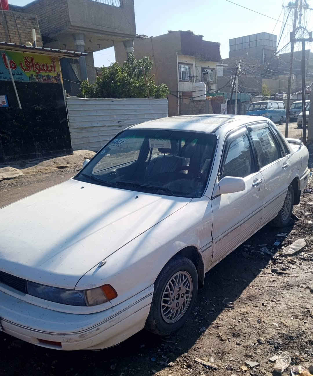 السلام عليكم سياره مسبوشي ياباني موديل 1989 سياره حلوه لا ضربه ولا صبغ مكفوله كير ومكينه صدر خلفي امامي  اترايك وين ميعجبك تخم تاير تبريد شغال كهربائيات كله شغاله تحويل موباشر العنوان بغداد البياع ***********
