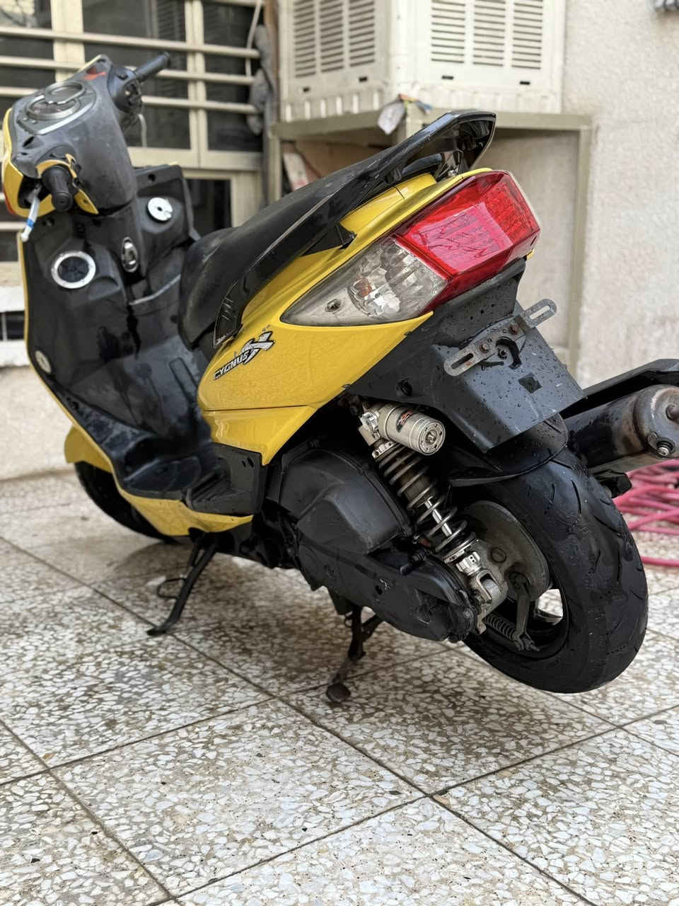 السلام عليكم سكنس فحل وارد كوري الدراجه مكينتها جديده بالكارتون بيها كلجاات رياضي وبيها دبلات خلفيه رياضيه وبيها عدسه وبيها شمعه الي تصير بصف الرباط هم رياضي سعر الدراجه مليون و100ولدراجه تقريباً صارلها سبوع من طالعه من الرمبه ورجاءً رجاءً رجاءً ❗️❗️لحد يصير لوتي تجي تشوف الدراجه وبعدين عود ضل جفص براحتك فيس ممتواجد هذا رقمي ***********
