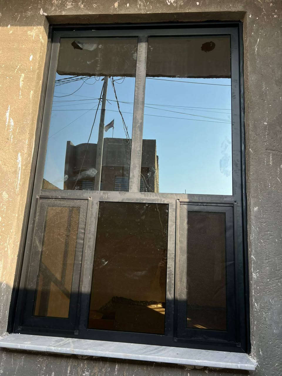 مجموعه من شبابيك الالمنيوم تركي
جام  10 ملم
ربل بصمة وجهين
عالي الجودة  
***********
***********
