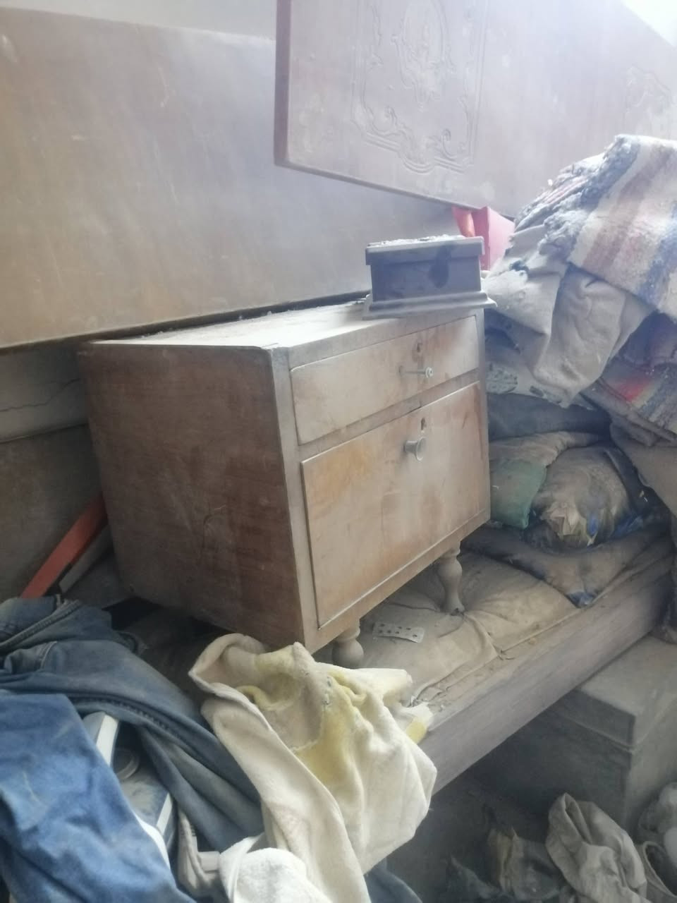 للبيع مستعجل ع بيعتهن مكان نجف الاشرف ***********متوفر وتساب
