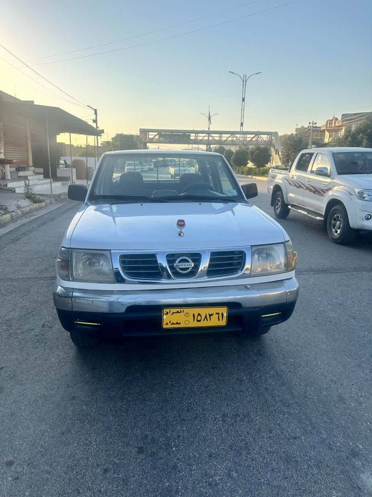 نیسان مۆدیل ٢٠٠٢ ئارمی سلیمانی تەبرید پاوەر یەك پارچەو دوو پەڵە بۆیاخ هەیە
نرخ ٨٢ گەڵا کەمیك معم مەلە

***********
*********** السليمانية, العراق
