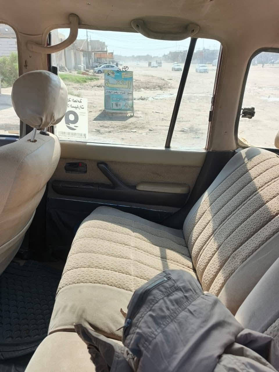 سلام عليكم لاندكروز للبيع موديل 91 باسمي دولي عوزها ترتيبات محرك 8 سلندر كلها شغاله سعرها 60 مكانها نجف ***********
