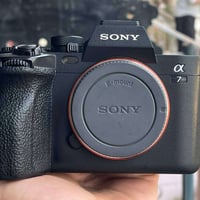 سوني A7IV • بالبوكس • ضمان ٣ شهور