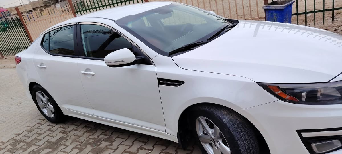 امريكي رقم قادسيه. ضرر جاملغات خلفيه ٢ بدون دواخل ولا حوض ولا اي شي. البيبان الخلفيه كلير فقط  بدون بجم سليمه ايرباكات كله تبريد شركه بجم شركه. معلي كازكيت ماكو دوانز. مواصفات عاديه. مابيه رصعه ولا شخط نضيفه بنسبه ٩٠ بالميه.

السعر ١٢٤ ورقه شرط مداور بيه مجال سياره حلوه وجاهزه ونضيفه *********** خابر وبيك خير وتدلل. استاذ محمد
