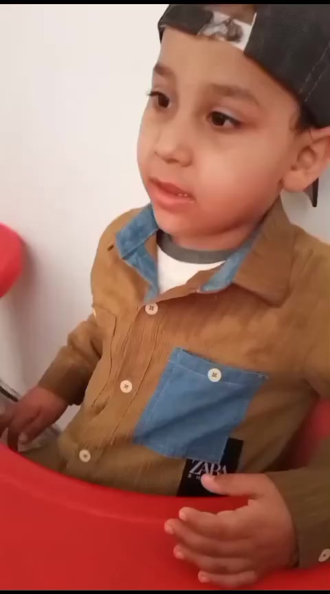 ✨ تدريب حرف (ف) ✨
اليوم اشتغلنا على استخراج حرف ف بطريقة ممتعة عن طريق النفخ على الشمعة 🕯️
الطفل يتعلم يطلع صوت (فففف) بهواء خفيف ومنتظم حتى يطفي الشمعة 👏
هيج نساعده يقوي مخارج الحروف ويحسن النطق بطريقة لعب وتشجيع 💛
#تدريب_نطق
#حرف_الف
#روضة #اعلان #روضات_المدينه


**إذا كنت صاحب هذا الإعلان وتريد حذفه لأي سبب، رجاءا أرسل رسالة إلى الدعم الفني**