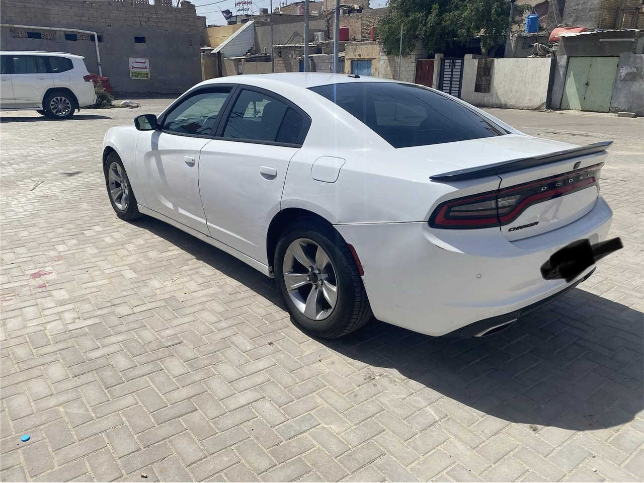 مراوس حسب القناعة  جارجر 2016 SXT فحتة بيها جاملغ مبدل وباب مصلحة نفسه،،
 السيارة بدون ايرباك ،، ماشية 100 الف ما مشتغلة خط .   رقم بغداد الدولي مكان السيارة بصرة السيارة جاهزة على اخر حباية


**إذا كنت صاحب هذا الإعلان وتريد حذفه لأي سبب، رجاءا أرسل رسالة إلى الدعم الفني**
