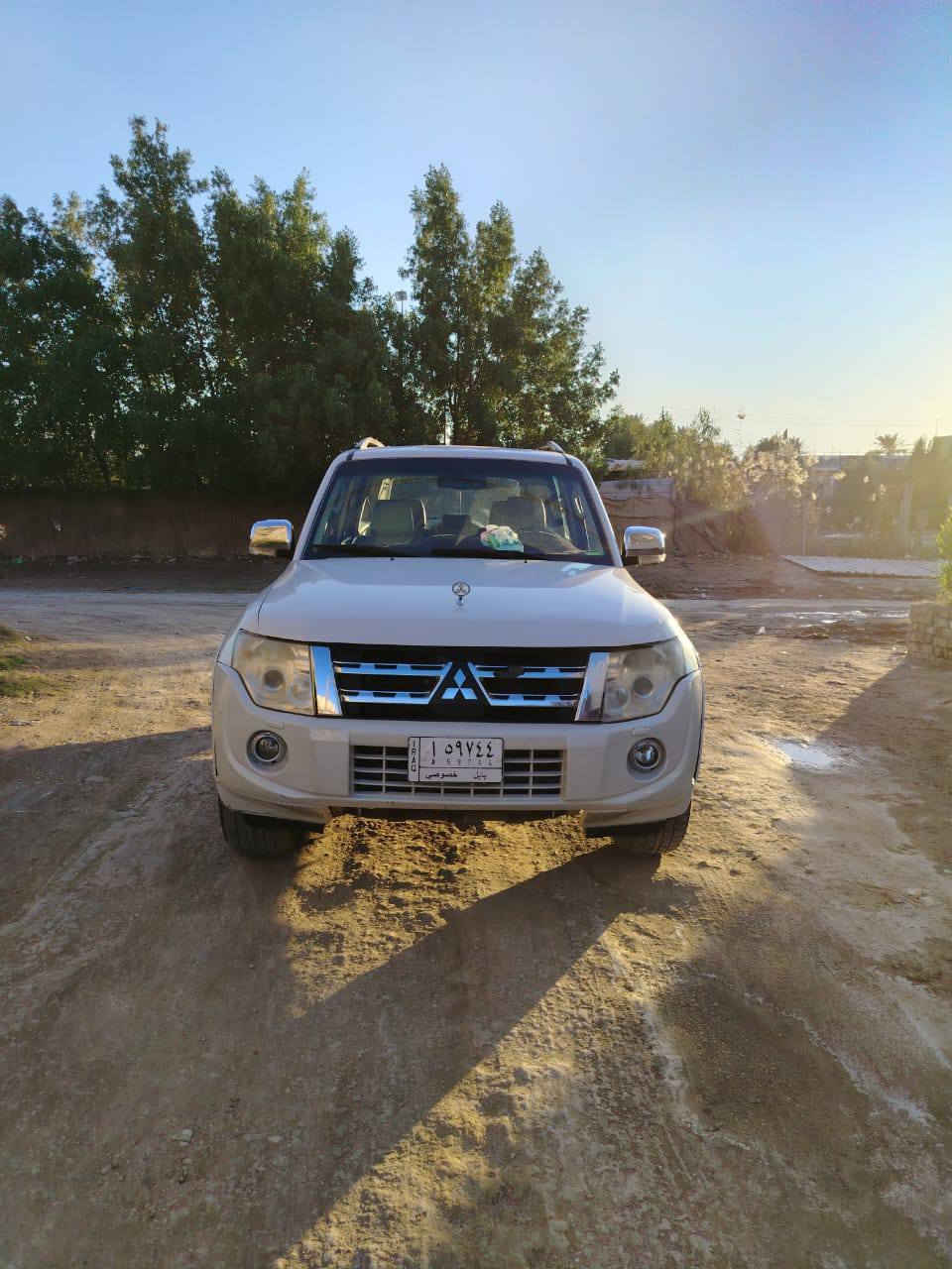 السلام عليكم
باجيرو حبتور 14
بيع فقط
فول مواصفات 
فتحه 
شاشه كبيره 
كامره خلفيه 
تحكم ستيرن 
تبريد ❄️+ تدفئه
تخم تأير
كشنات جلد+ كهربائي
محرك + كير مكفول 
فور ويل 
حساس خلفي 
السعر 165
مكان بابل
فقط باب السائق مبدل 
***********
