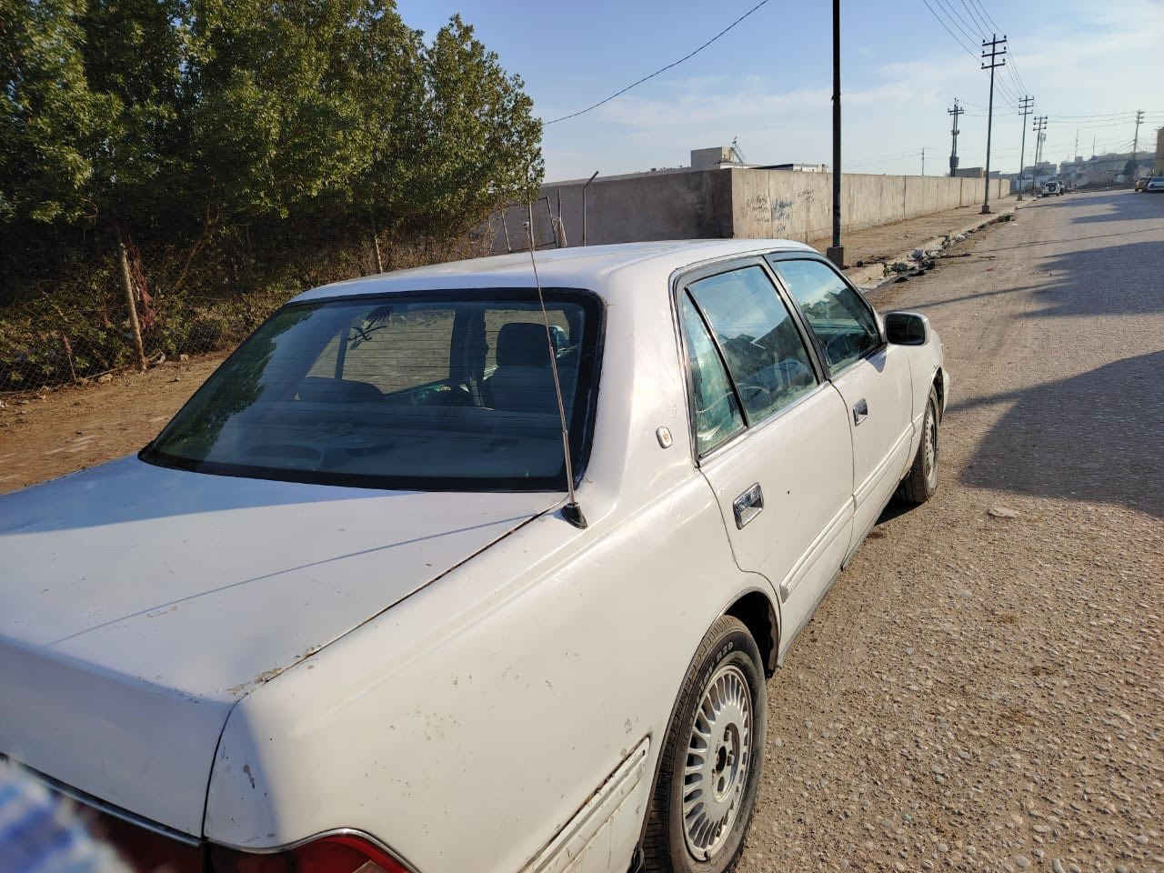 س ثور اسر بلاد 
مديل 1998 
مكينه ٢٥٠٠
كصة قماره 
ادوات ادوات 
مكان لعماره 
***********
