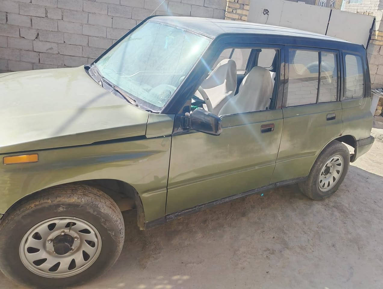 للبيع رقم بغداد صدامي رعيه موجود موديل 94 سعر 25وبيه مجل سكن واصط ***********
