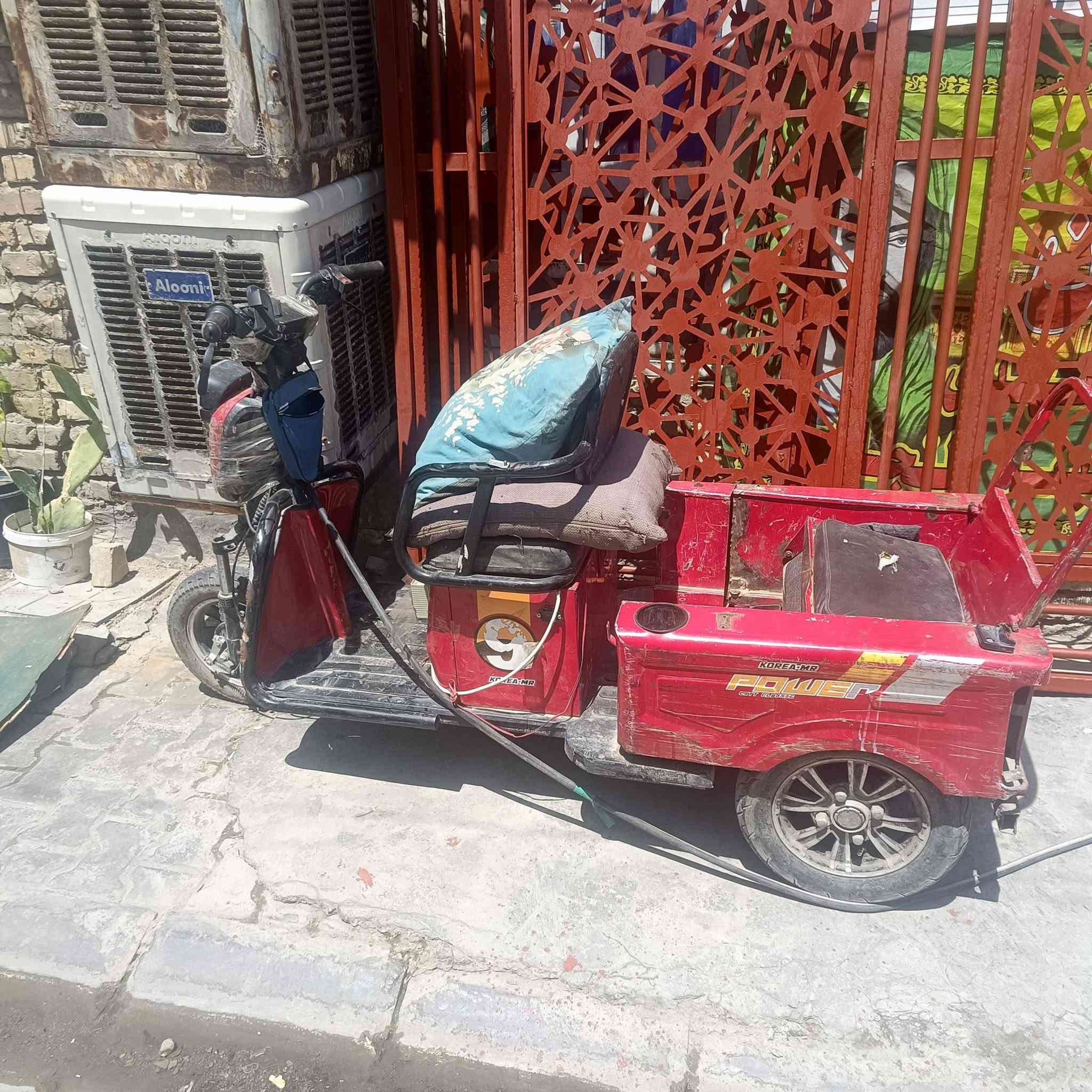ستوتة للبيع بطاريات جدد ما صالهن 3اشهر من شتريتهن  نقصة بس بوربرينات مال الستيرن ما علية شي تمشي بهل وضعية وشحنة كلش حلو مكاني بغداد مدينة الصدر تواير جوبلس يرادلة ترتيب مثل ما موضح بصورة ***********  400 وبية مجال اذا اكو ستوتة شحن جبيرة للمراوس هم عادي اطي فرق
