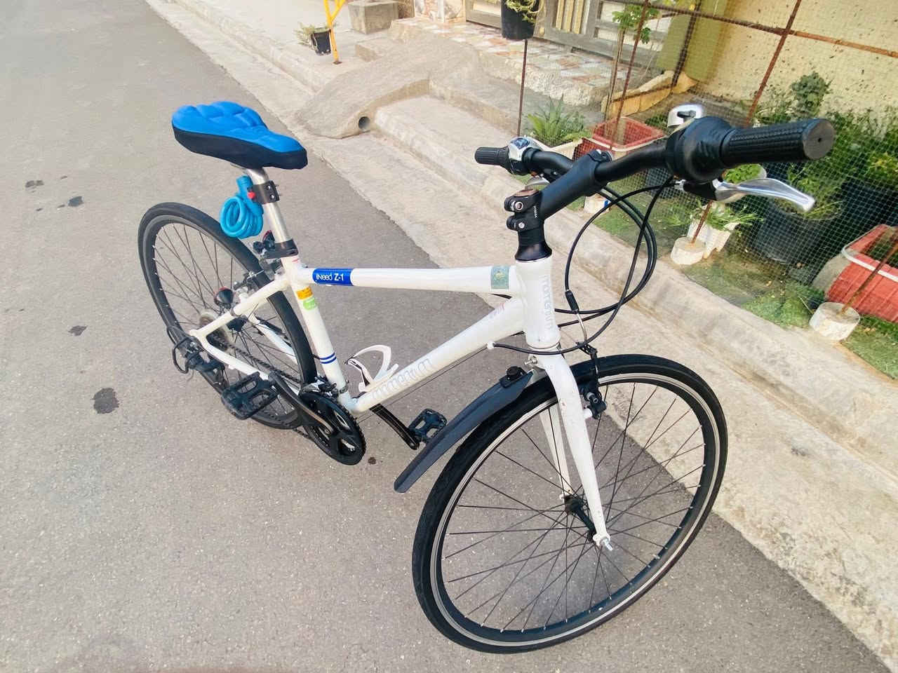 سلام عليكم باسكل رود ياباني للبيع نضيف والله خفيف ماركه *********** خاص موجود
