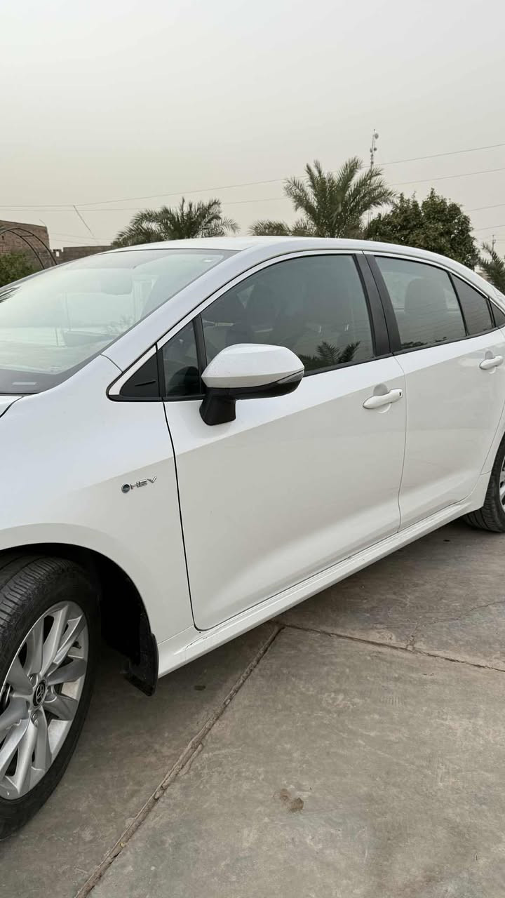 السلام عليكم 
🔴كورلا هايبرد 2024 ياباني خليجي وكالة جيهان للبيع فقط
🔴 هايبرد
🔴جيهان بعدها داخل الضمان  
🔴لون ابيض مكفولة كفالة عامة بيها طخة بسيطة بالدعامية وحافة البنيد
🔴رقم اربيل بأسمي تحويل ثاني يوم 
🔴محرك 1800 هايبرد 
🔴تشغيل عن بعد 
🔴ثلاث انظمة قيادة (eco-normal-sport)
🔴شحن تايبسي فول
🔴تبريد بيانو
🔴فول حساسات
🔴مري جانبية كهرباء
🔴تحكم ستيرن
🔴عداد سرعة ديجتل
🔴 مدخل USB+TYPE_c
🔴دبل ايرباك 
⚪️ السيارة 
⚪️ماشية  33 الف كيلو قابل للزيادة
⚪️مكاني سامراء 
ضمان للبطارية الهايبرد 8 سنوات
السيارة تم شرائها بشهر الـ11 2024 يعني بعد سنتين للضمان 
⚪️الرقم للتواصل ***********
