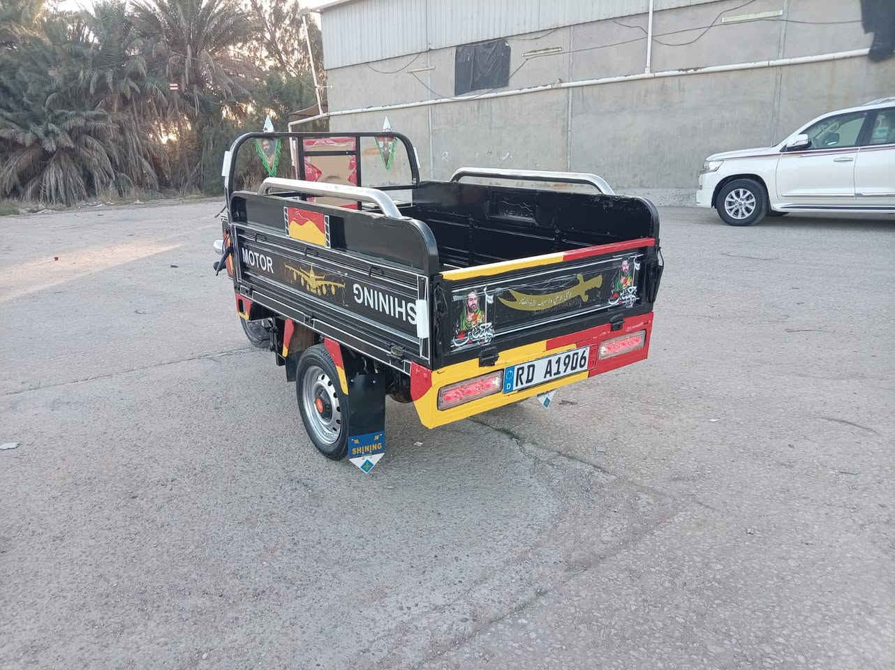 السلام عليكم ستوته للبيع موديل 20 محرك 20 اوراق اصولي كفاله عامه ستوته جاهزه سعر 1450 وبيها مجال المكان بابل الشوملي الرقم ***********
