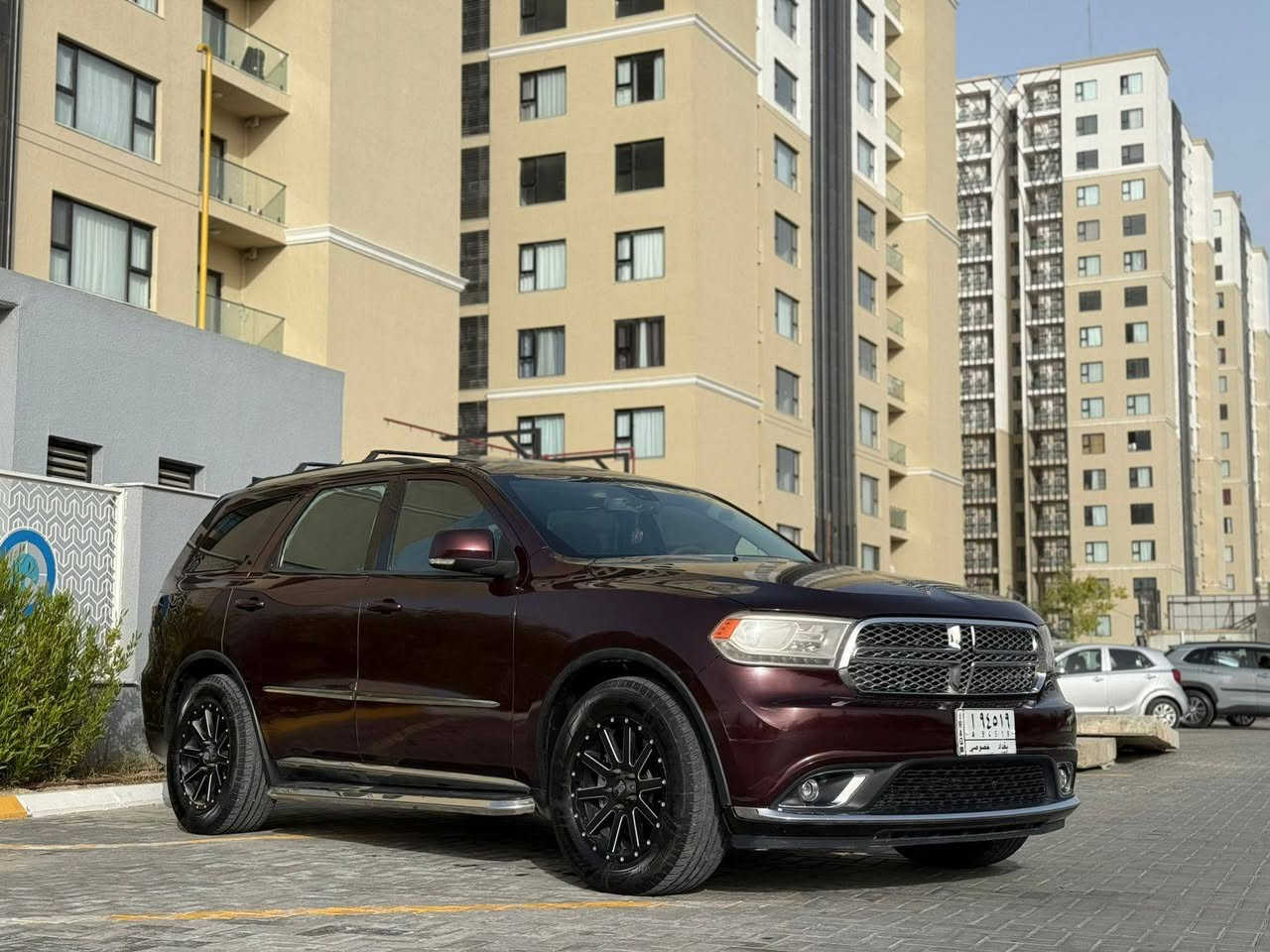 🚨 دودج دورنكو RT فول مواصفات للبيع
موديل: 2012
المحرك: المرغوب HEMI 5.7 V8 – وارد خليجي السياره داخله كلين للعراق 
🔹 الحالة بيها صفحه صبغ اثر طخه فقط بدون لا دواخل ولا تكم ولا لغود صور الطخه مالتها والسونر مرفق بالمنشور 
ملاحظة ( جميع الايرباكات سليمه ) 
💎 المواصفات: 
 أبواب و صندوق بصمه
كشنات جلد كهربائية الاماميه مع خزن وضعيات سايق 123
تبريد + تدفئة للكشنات الاماميه مع كشنات خلفيه تدفئه
شاشة كبيرة مع نظام ملاحة وخرائط 
رادار خلفي – جانبي 
وضعيات قيادة (سبورت  تبريد 3 قطع 
صندوك كهربائي مع نظام الدفع الرباعي (4x4) 
حساسات خلفية + نظام مانع انزلاق
لايت LED زينون مع لد اشاير 
أبل كاربلاي + AUX + USB
‏Auto Stop (توقف ذاتي)
رقم بغداد تحويل مباشر 🤍 
📍 الموقع: بغداد الدوره 
📞 للتواصل: ‬ ‬ ‬*********** 
💰 السعر: 160 – بيه مجال ( مراوس هم ترهم عادي 
 🙏🏻🤍 مع تمنياتي موفقية للجميع
