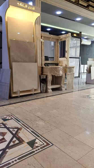 مكتب الكوثر للعقار بغداد الحسينيه قرب كراج الاسدي الاستفسار على ***********
يوجد لدينا قطع    موقع مميز 
يوجد لدينا بيوت مساحات مختلفة.  بناءجديد.  وبناء قديم
