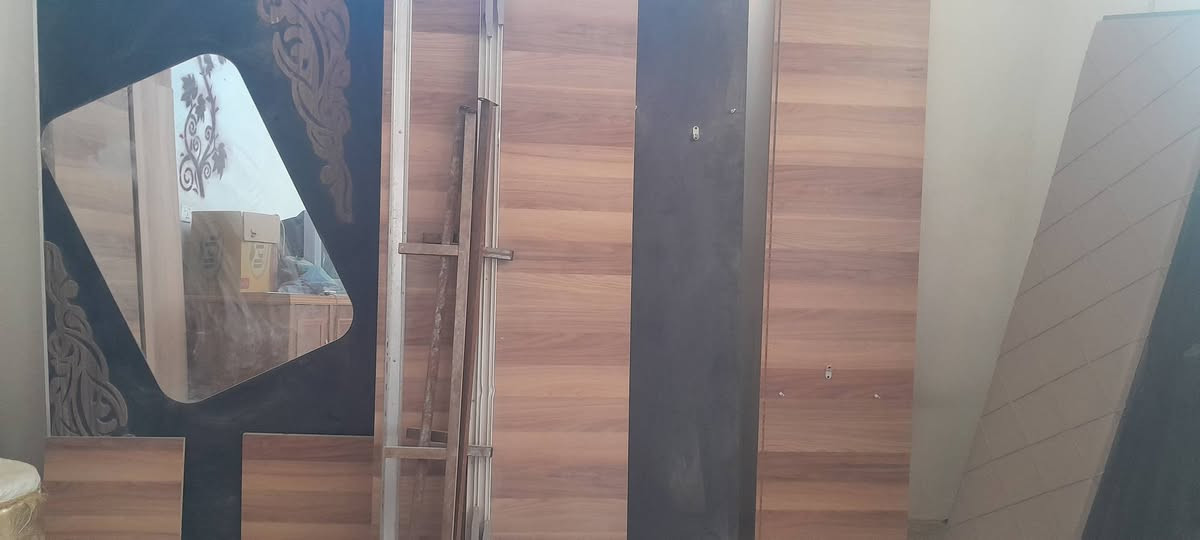 غرفة تركيه للبيع ٥قطع 
***********

