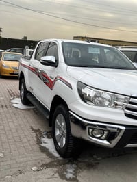 بيكم هايلوكس 2017 سياره جديده بيهه شويه صبخ بصفحت البدي مكينه مكفوله ص...