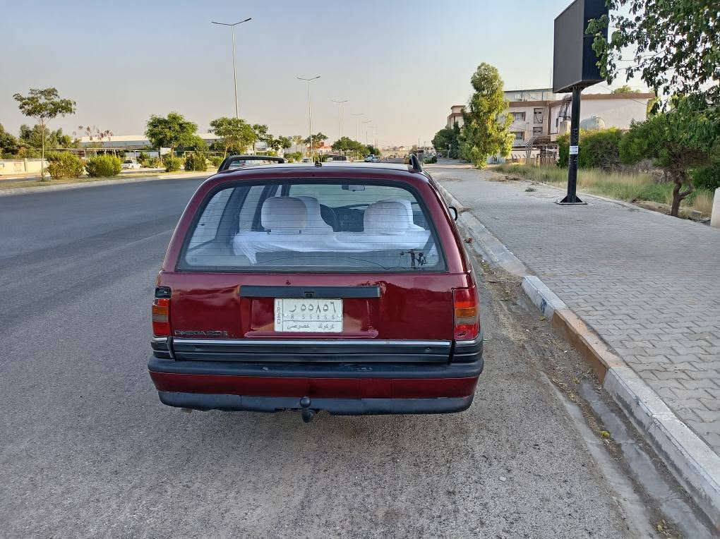 سلامو عليكم سيارة اوبل اوميكا استيشن موديل ١٩٩١ رقم كركوك شرط تحويل و وكالة حجم محرك 20بلاد كير ومحرك شرط لاصرف ولابخار كير عادي بدون ضرر سبغ للجماليه دفتر بنزين بية سعر٢٥ ومجال فقط بيع مكان كركوك ***********# *********** كركوك, العراق
