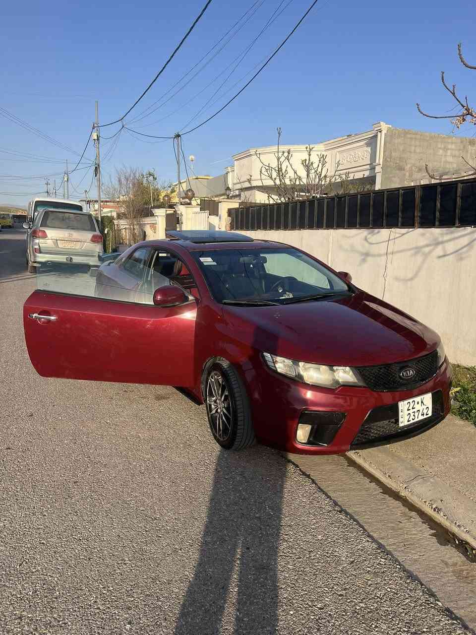 سيراتو ٢٠١١ 
صبغ عام 
سياره جاهزه ونضيفه ونصبته كلش حلوه مكينه كير بشرط
وبسمي ورقم وهزه جديد وسياره فول مواصفات سعره ٦٥ وبيه مجال للشراي 
مكان سياره اربيل تريده بغداد تجيك 
***********
