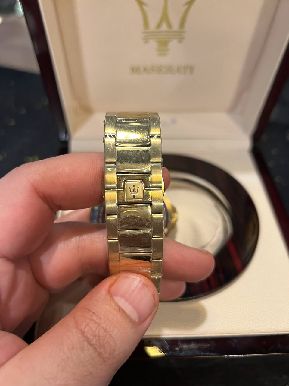 ساعة مازيراتي للبيع


**إذا كنت صاحب هذا الإعلان وتريد حذفه لأي سبب، رجاءا أرسل رسالة إلى الدعم الفني**