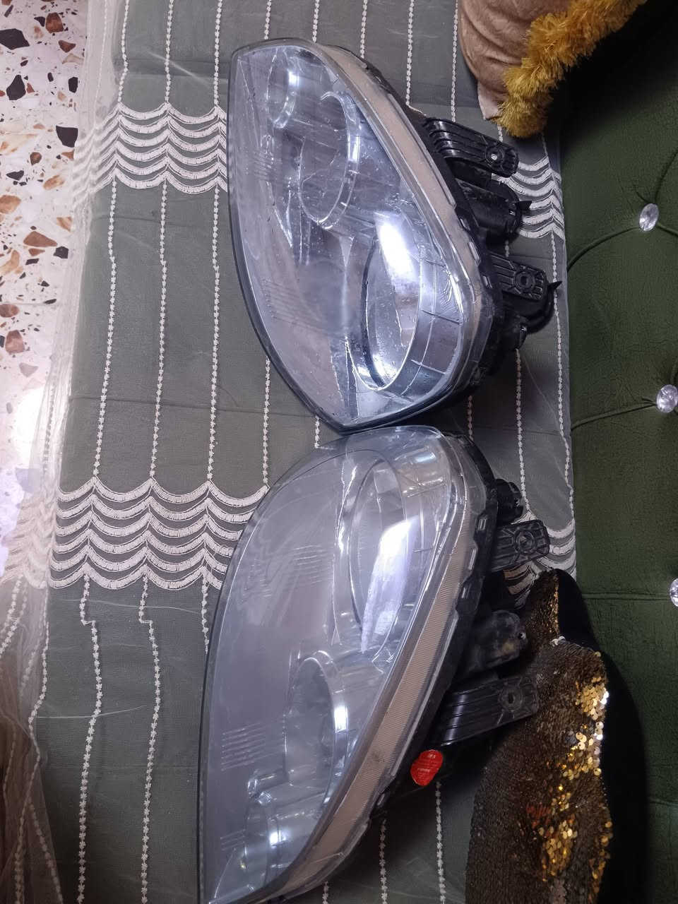 سلام عليكم.ماصدات اوبترا نضيفات واي شي مابيهن ZCH أبو التعيار عل فحص سعرهن من الاخير ٤٠ ألف .بكلايت نضيفات سعرهن من الاخير ٤٠ ألف .كاعيات جدد ثقيل والارضيه بسمار ثابتات ما يتحركن من تكعدهن سعرهن ١٥ ألف .*********** وبي واتساب مكاني فلوجه قرب جامع التقوى.
