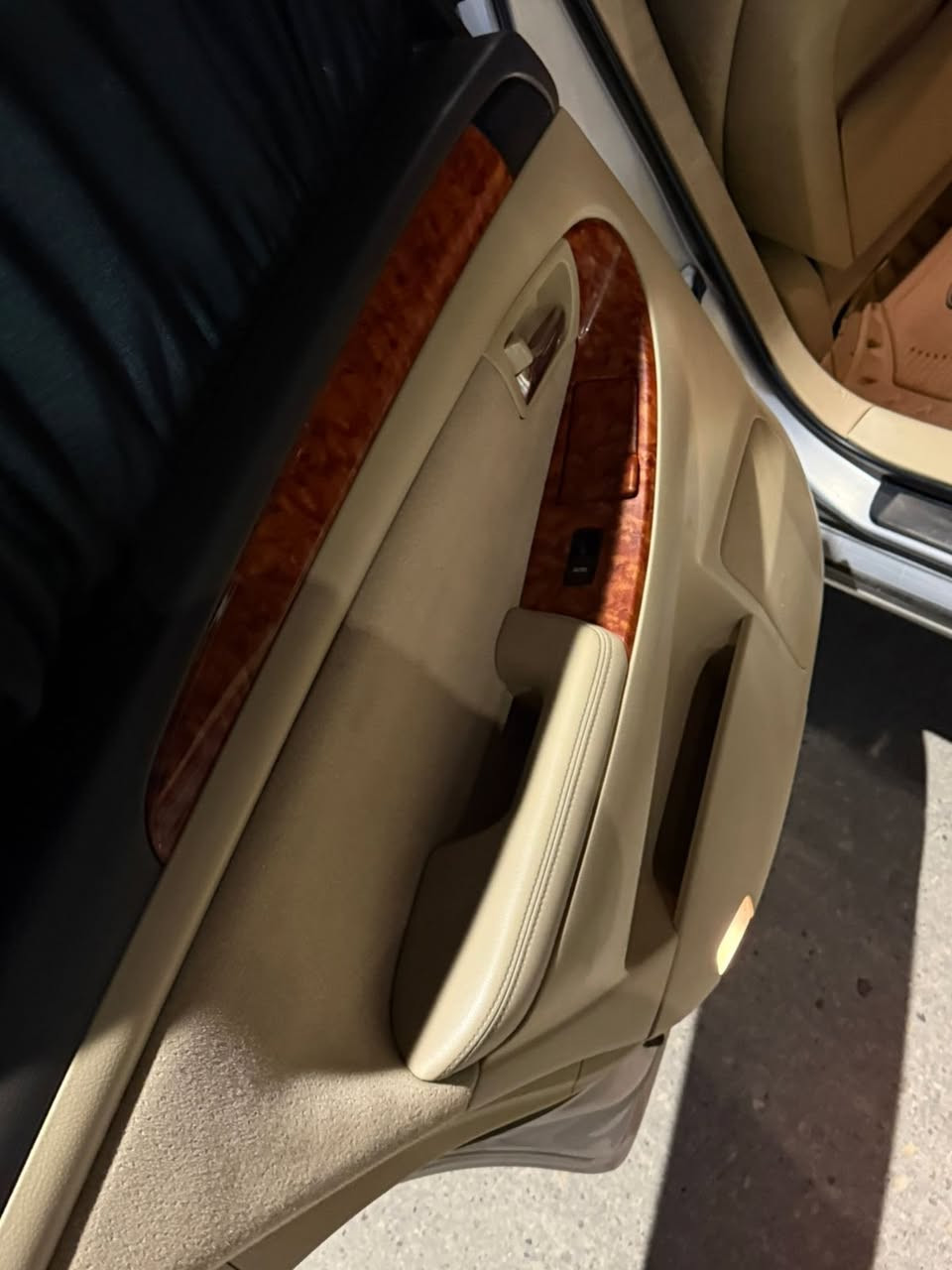 شاهينه موديل 2004 اصل
كفاله عامه من شخط
تحويل مباشر
رقم انبار
محرك 6 سلندر
لون سلفر
سياره جديده وجاهزه للاخير بدون نقص
مكان سياره سماوه مركز
سعر 155$
استفسار اكثر
***********
