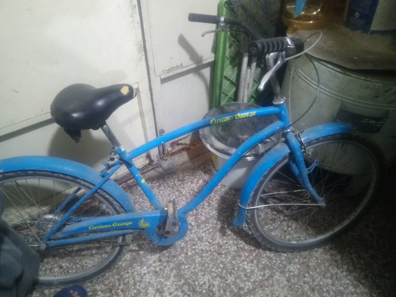 السلام عليكم
بايسكل للبيع تكسي حجي 26نضيف جدا بغداد الشعب ***********
