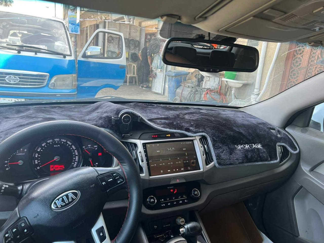 السلام عليكم سبورتج موديل 13 خليجي بصمه تحكم ستيرن مري شفط مكينه 2000السياره خير من الله صدر   امامي خلفي تخم تاير مكينه مكفوله كير بدلت الدهن والفلتر يعني بس الكيس مال الكير مفتوح منضومه زنون  بيهه بس البنيد صبغ ودعاميه اماميه رقم بغداد الانكليزي السعر 145 وبيهه مجال بسيط واي استفسار اتصل *********** عنوان بغداد كريعات
