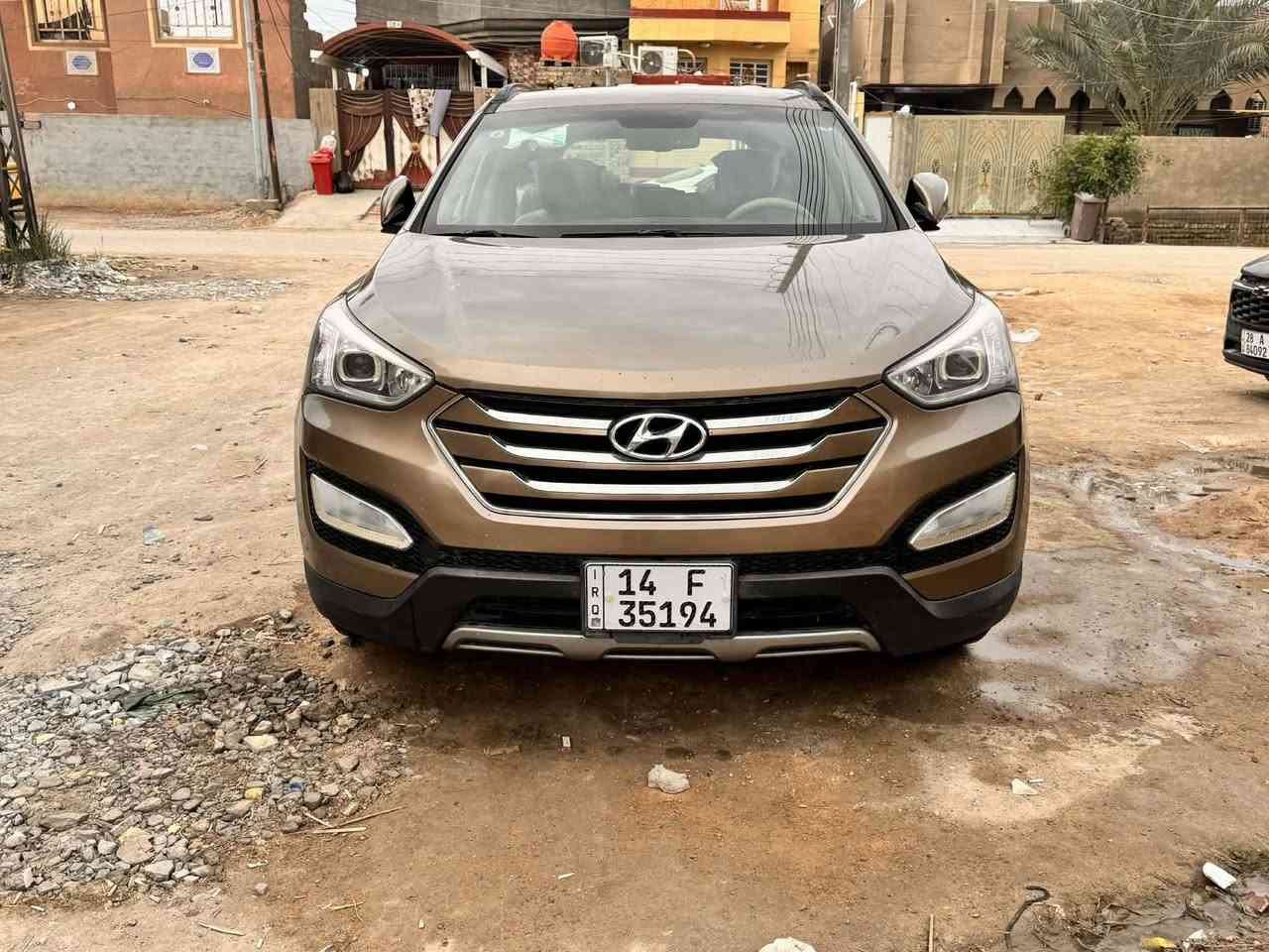 السلام عليكم
سنتافيه موديل 20013خليجي سبعه راكب اربعه سلندر مكينه دوش 2400 رقم انكليزي 
سياره كفاله  من صبغ من حادث 
داخل لونين  ماشيه 260
جاهزه تبريد مكينه كير. 
اريد مراوس شعندك. تعال واتساب 
مكان بابل 
***********
