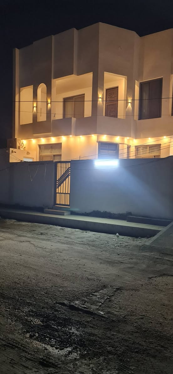 بيت للبيع في الهاشمية /الجمعية
قرب اسواق تفاحة
للاستفسار ***********
