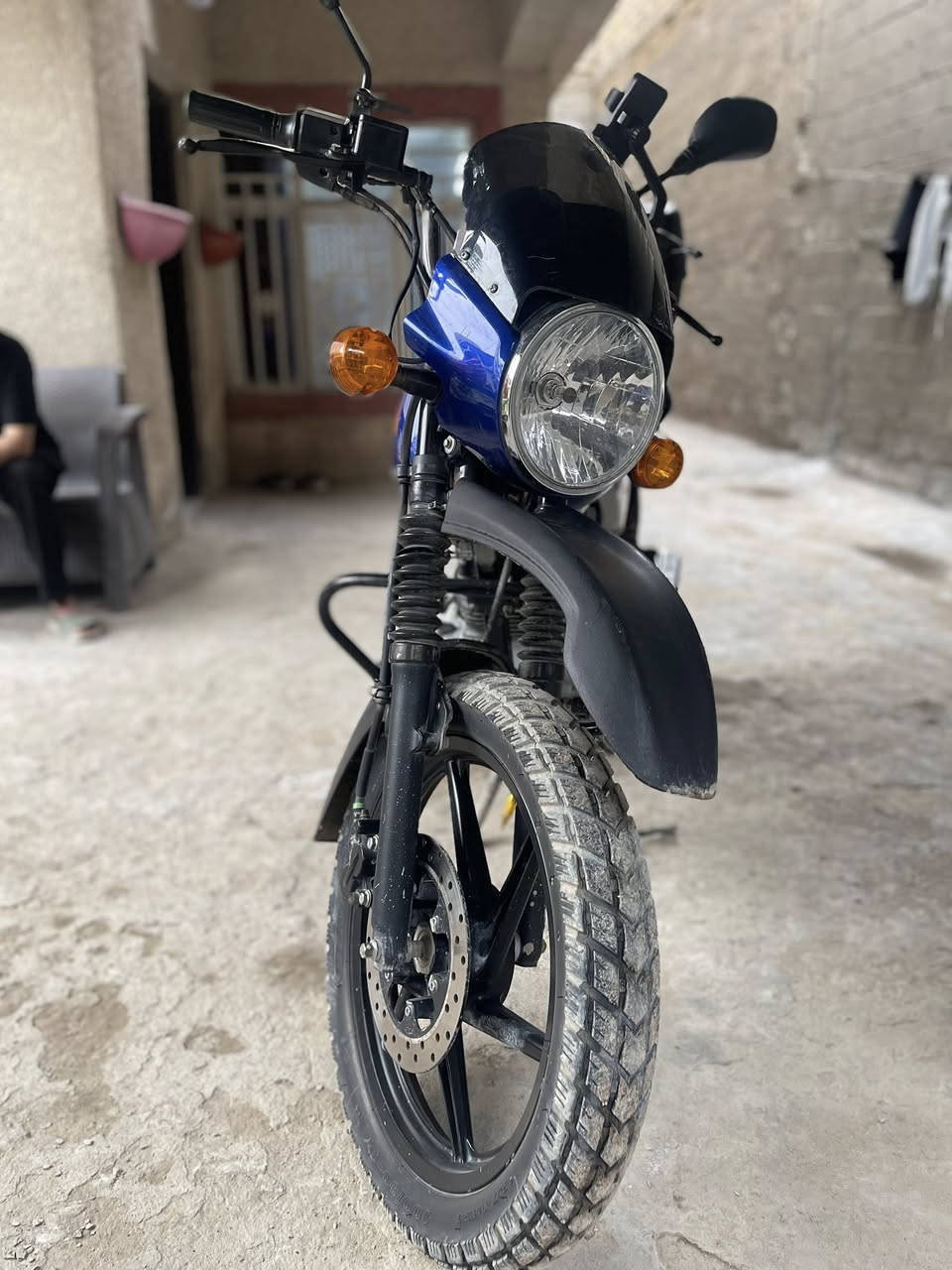 السلام عليك بوكسر ٢٠٢٣
جديد مكفوله كفاله عامه 
ماشيه ١٦ الف 
مرقمه عربي 
سنويه جديده 
سعر مليونين ٥٠٠ الف 
مكان البلديات شارع كهرباء 
***********
بيه مجال
