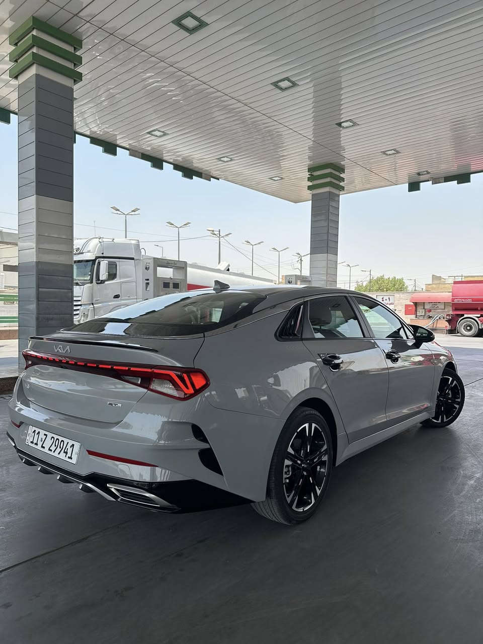 للبيع أو المراوس حسب القناعة
كيا K5 GT Line
موديل 2024

▪️ المحرك: 1600 تيربو
▪️ الممشى: 13 
▪️ الرقم: بغداد – باسمـي

الحالة:
 • حادثها بارد بنيد
 • الصندوق بارد 
 • باب خلفي جهة الراكب صار بيه بارد داخل العراق
 • بدووون إيرباك

المواصفات:
 • بصمة + تشغيل عن بعد
 • 4 أنظمة قيادة (عادي – سبورت – اقتصادي – ذكي)
 • رادار (أمامي – جانبي – خلفي)
 • توقف ذاتي أمامي وخلفي
 • تحديد مسار
 • LED أمامي وخلفي
 • لايت 3 عدسات زينون
 • Android Auto & Apple CarPlay
 • شاشة لمس + شاشة أعطال
 • كاميرا
 • سايد بريك كهربائي
 • تحكم ستيرن جهتين
 • نظام أوتو

📍 المكان: بغداد – البلديات
📞 الاتصال: ***********
💰 السعر مناسب ويُذكر بالخاص للجادين فقط
