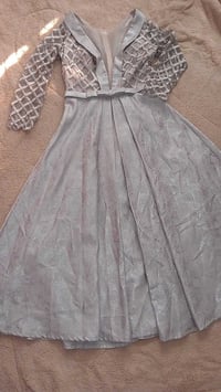 فستان • للبيع