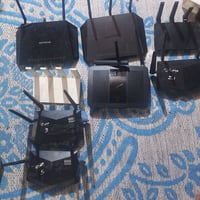 روترات لبيع عنوان بغداد توصيل موجود  تفاصيل خاص  لستفسار 07742964851