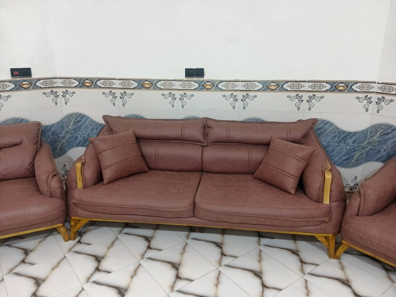 سلام عليكم ورحمه والله وبركاته
تخم درجه أوله للبيع المكان حله تخم مثل ما تشوفون تركي زان قلاب عشر نفرات  الاستفسار عن هاذه الرقم ***********
