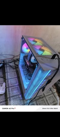 كرت RX580 • رامات 32G • معالج Xeon 10نواة