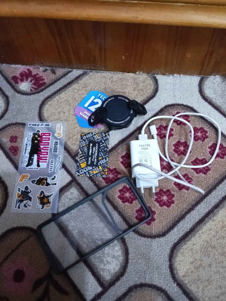جهاز TECNO POVA 6 Pro 5G 
ذاكره 256G
العشوائية 12+12
اندرويد 15 قابل للتحديث 
شاشه فريم 120
يدعم اللعاب القويه 60 فريم  معه جيرسكوب
كامل الملحقات نقص سماعات + يجي ويا مبرد هديه 
مستخدم 3 اشهر 
عنواني كربلاء الحر رقم واتساب ***********
السعر 230
