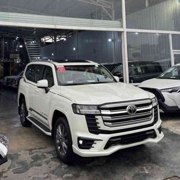 {.. ♥️✅ مجموعه الملك لتجاره السيارات ♥️..}

  ‼️🔥🩵العروض يمنا وبس الاسعار نار حصريآ 🩵🔥

 ‼️خاضعه للضمان والصيانه ساس 4 سنوات و 80الف
                       16 تبديله دهن مجانيه  

🚗النوع:تويوتا لاندكروز 2025  و الفئات المذكوره ⬇️⬇️                     

       🩵🔥 متوفر بالون الابيض و الاسود 🔥🩵
                           جميع السيارات 
  ✅الاصدار الجديد البصمه العاليه والشاشه الجديده 
1️⃣الفئه :• GXR LlMTED.SS Black EDITION فول 1/1

2️⃣الفئه :• GXR LlMTED.SS فول 1/1

3️⃣ الفئه :•GXR ٣ شاشات تطبيق 1/1 موصفات جديده 
             
  6رادارات و 6 كامرات  ابو الدات اماميه وخلفيه. 1/1 

                            ⛔️ رقم بغداد ⛔️
                 💐السعر شامل اللوحات المروريه 
                      . ملاحظه : البيع كاش فقط 

العنوان⬅️بغداد⬅️الكريعات⬅️نهايه شارع المعارض⬅️

📱للاستفسار📱 الاتصال على الارقام التاليه : 

 ☎️ ***********

☎️***********

      🔥🌟الاسعار دائما يم مجموعه الملك نار🌟🔥

—————————————————
