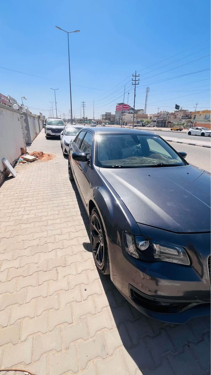 اوباما touring300 وارد امريكي 2023
.
لون نفطي السيارة بيها قطعة مبدل بلادي ايرباك الدشبول فقط
السيارة كلش جديدة وتسجيل وهزة جديد رقم اربيل
.
•
المواصفات 
بجم S طويل دبل لحية
ماشية 46 الف
محرك V6
لايت زنون وبلوجكتر زنون احمر  LED
شاشة كبيرة كار بلي 
دواخل ابيض حليبي وسود 
ويل كب 20 وتايرات الشركة
كامرة دوارة 
تحكم ستيرن 
•••••
مكان السيارة بابل
***********
‏‭***********‬

🟩علق سوف يوصلك الرسائل سعر حلة, بابل

