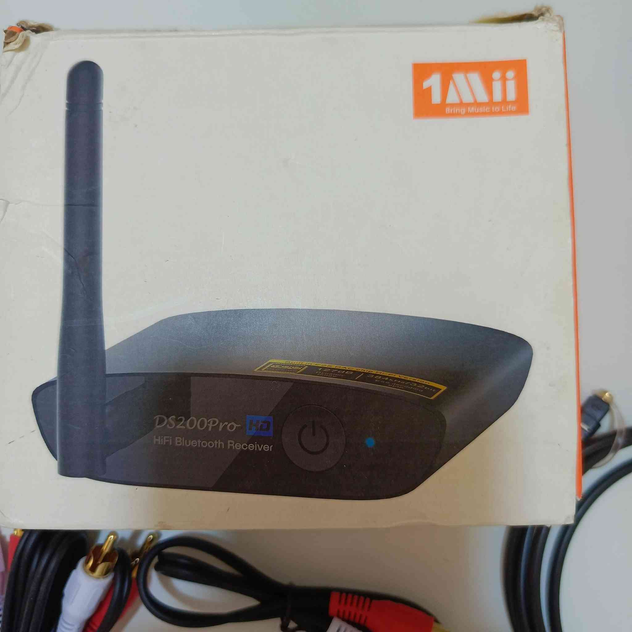 متوفر جهاز استقبال البلوتوث 1Mii DS200Pro عالي الدقة للصوت المنزلي
جودة عالية: يدعم تقنيات LDAC و aptX HD لضمان نقل صوت عالي الدقة.اتصال مرن: يحتوي على مخرجات RCA و 3.5mm وضوئية (Optical) للتوافق مع مختلف الأنظمة الصوتية.مدى واسع: يوفر مدى اتصال يصل إلى 30 متراً (100 قدم) بفضل الهوائي الخارجي.حديث: يدعم تقنية بلوتوث 5.0 لسرعة وثبات في الاتصال.
السعر 30
يوجد توصيل الى جميع محافظات العراق
@أبرز المعجبين


**إذا كنت صاحب هذا الإعلان وتريد حذفه لأي سبب، رجاءا أرسل رسالة إلى الدعم الفني**