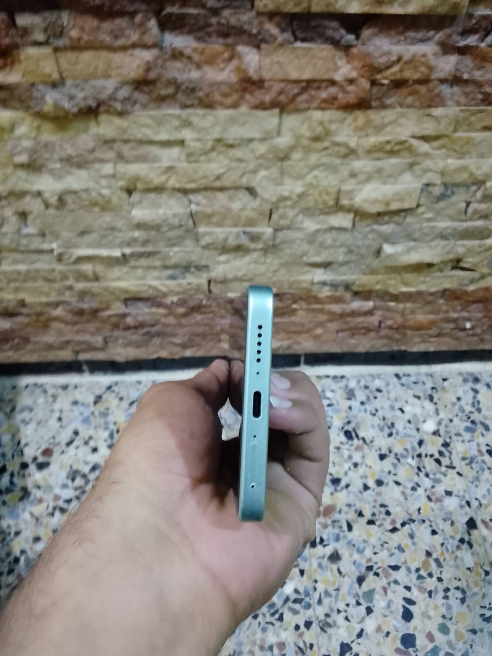 سلام عليكم جهاز هونر x7 pro
جهاز نضيف شخط ما مشخوط فقط الزكه مشخطه الشاشه ما بيها اي شخط 
بطاريه 97 
ذاكرة الجهاز 512 
الجهاز نضيف أكثر من ما تصور 
والكارتونه مالته موجوده فقط ملحقاته ماكو
سعره 500 وبي مجال 
المكان بغداد ام الكبر والغزلان 📍 
الرقم:*********** واتساب
