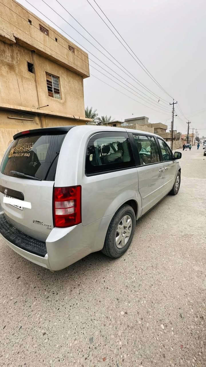 #بريد_الصفحة
سيارة دوج كرفان سياحي
موديل 2009
السنوية نافذة لغاية 2028
تحويل مباشر، جاهزة للاستلام ثاني يوم شرط

محرك 3300
6 سلندر
تبريد 3 قطع – ثلج
تايرات فوق النص عمر
الجوم كهربائيات
البوب ميكانيك

الداخلية نظيفة جداً

السعر: 110 وقابل للمجال

الضرر موضح في السونار اول صور👇

للاستفسار:
📞‭0770 749 2046
