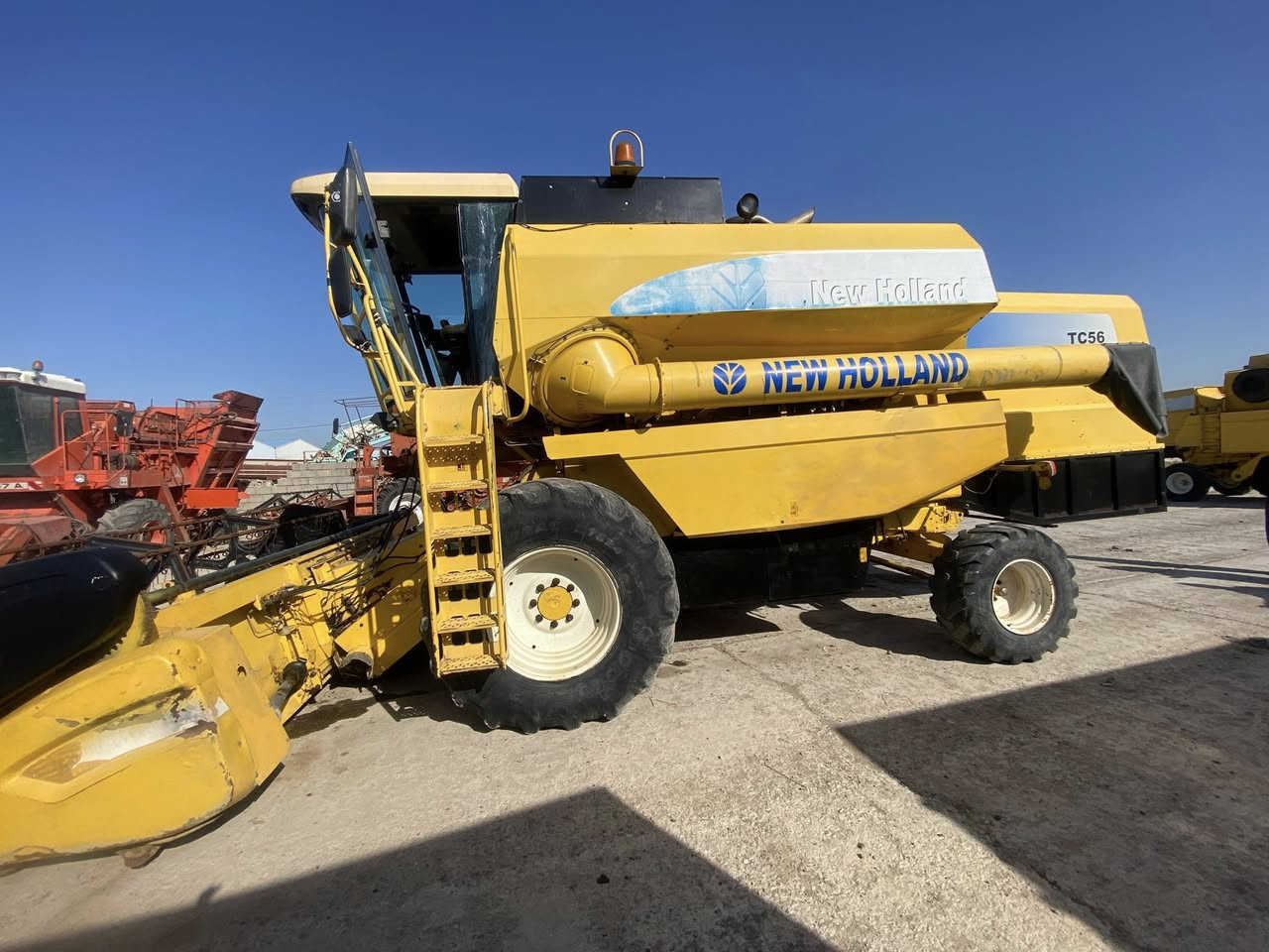 حاصودة للبيع
مواصفات :
*موديل 2005
* هايدرو 56
*رقم اربيل
*أوروبي بلجيكي اصلي
*مكفول كفالة عامة
العنوان : كركوك - قرب مطعم ميديا
رقم الهاتف :
***********
***********
